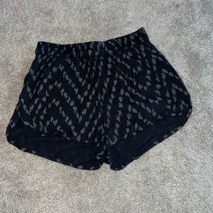 Billabong black pattern shorts